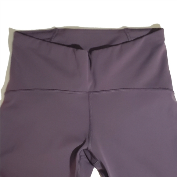 ATHLETA VOGO Activewear Workout Yoga Pants Capri Leggings Size 6 Aubergine Color - Picture 3 of 7